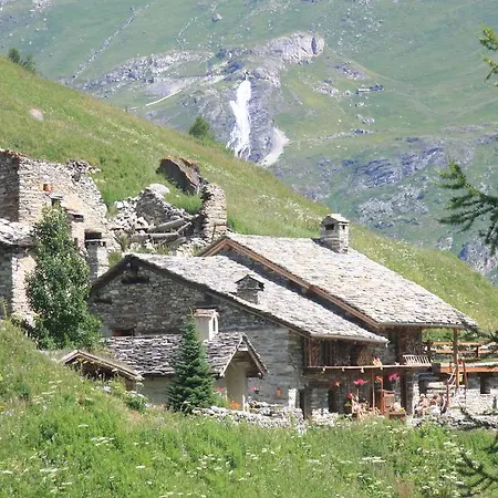 Colettine 3*